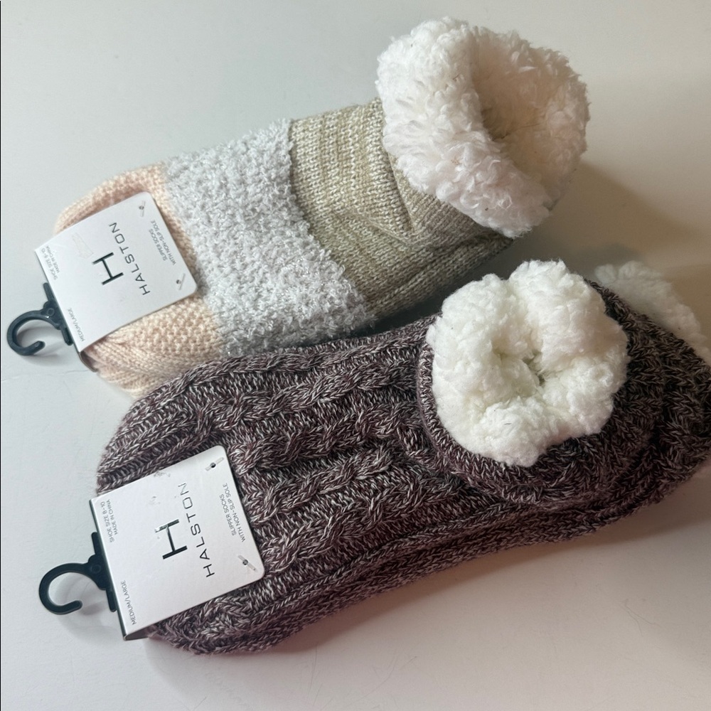 H Halston Slipper Socks 2 Pairs. Tan / Peach  and Burgundy Medium / Large